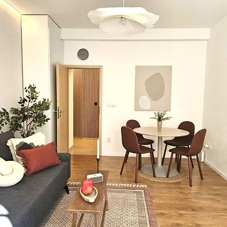 Апартаменты Location Old Town - Free Parking Братислава