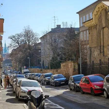 Lägenhet Location Old Town - Free Parking Bratislava